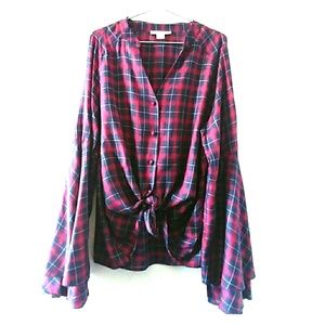 NWOT Plaid bell trumpet sleeve button down blouse